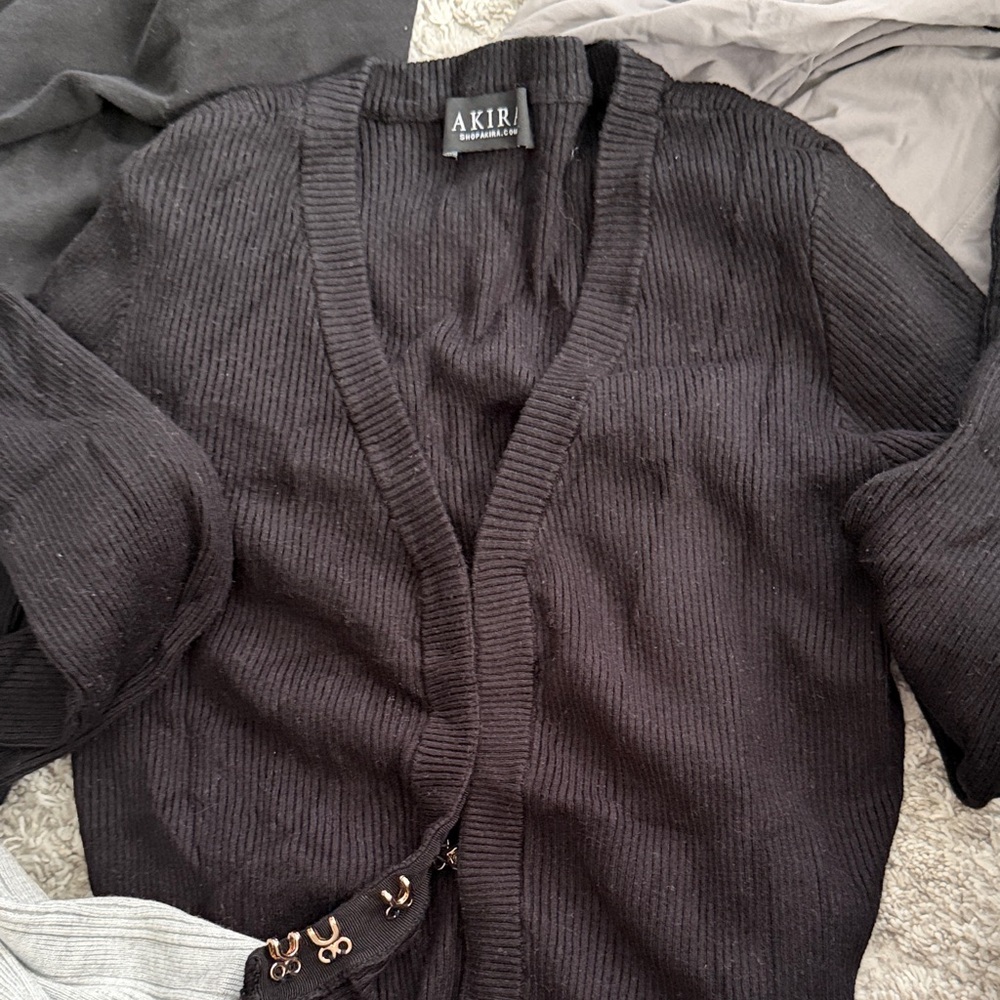 Bundle Assorted Croptop Sweaters - Picture 8 of 9